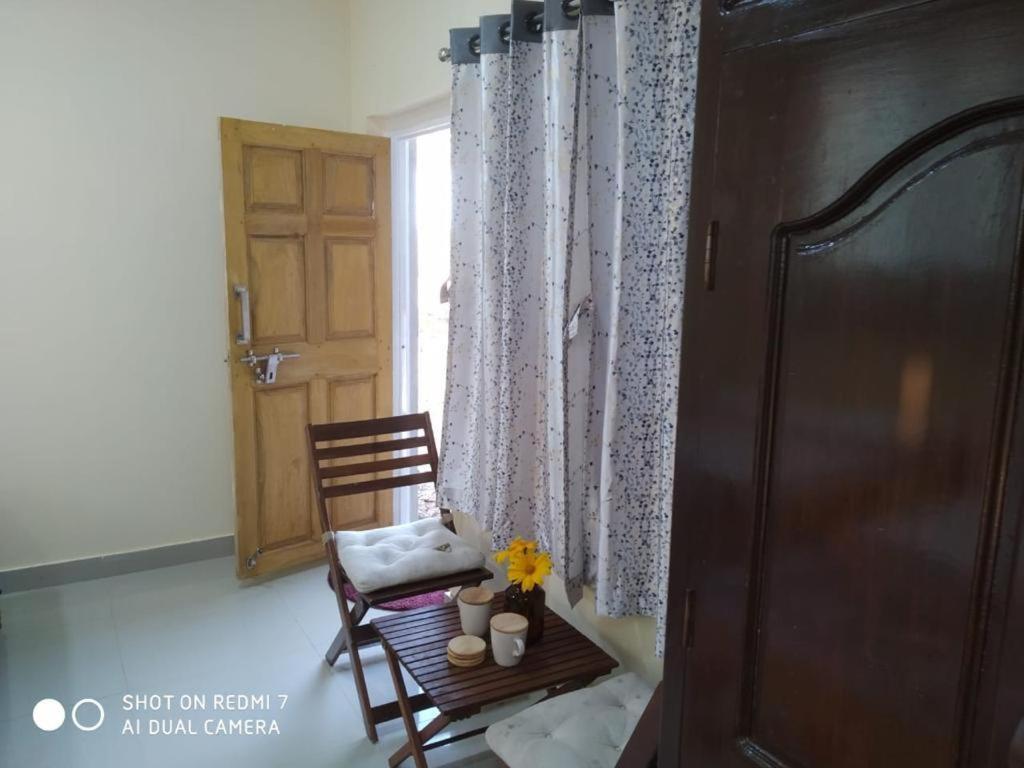 Mars Jungle Adventure Stud Farm With Private Jacuzzi Villa Narsinge Rom bilde