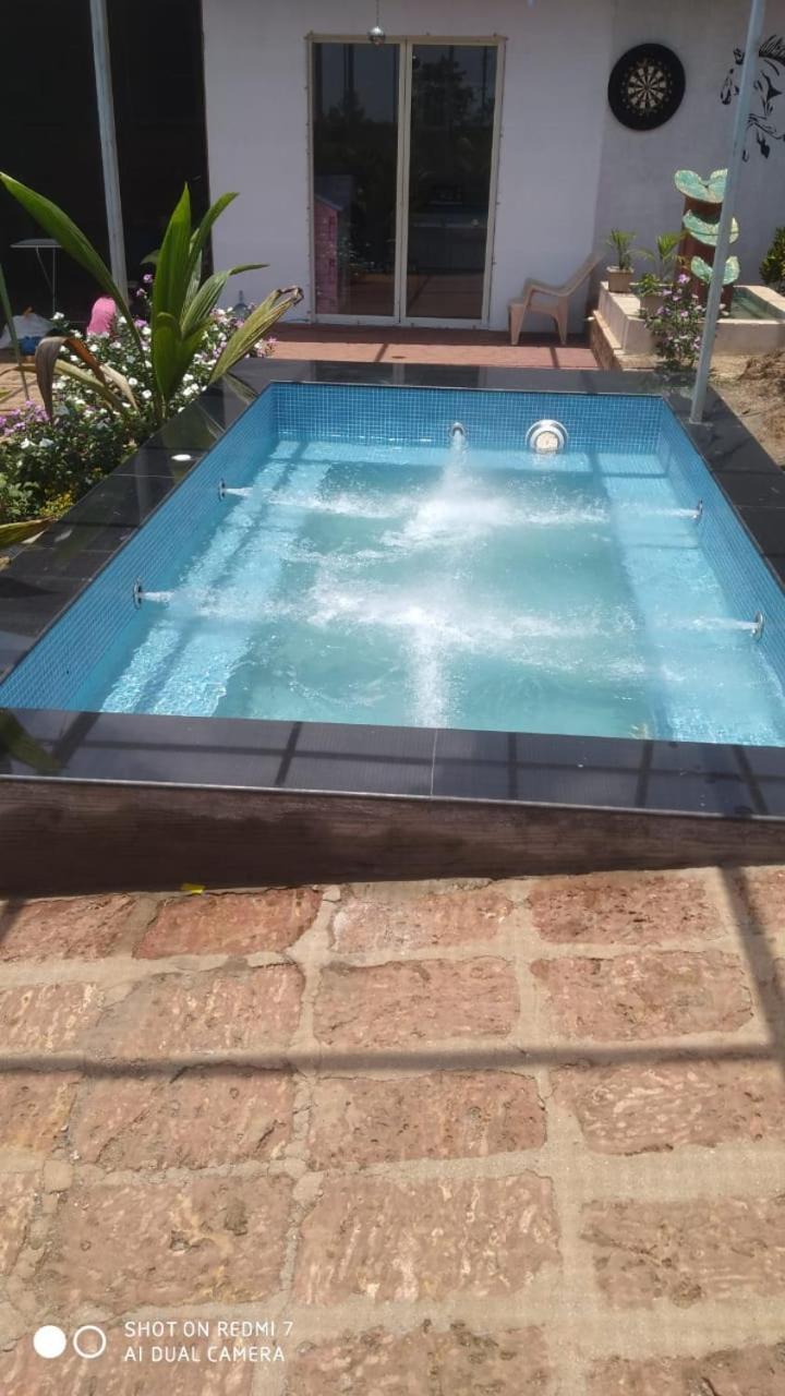 Mars Jungle Adventure Stud Farm With Private Jacuzzi Villa Narsinge Eksteriør bilde